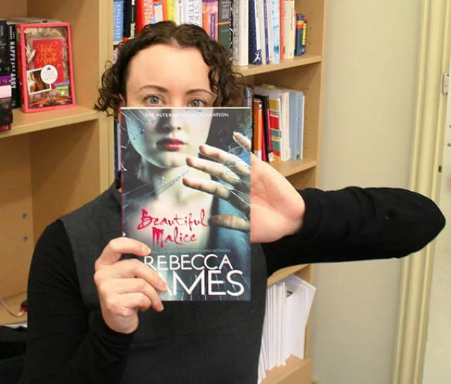 Optical illusions in book covers - #31 