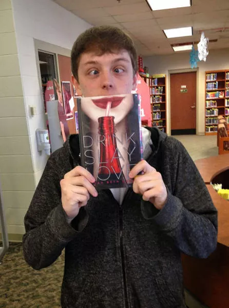 Optical illusions in book covers - #37 