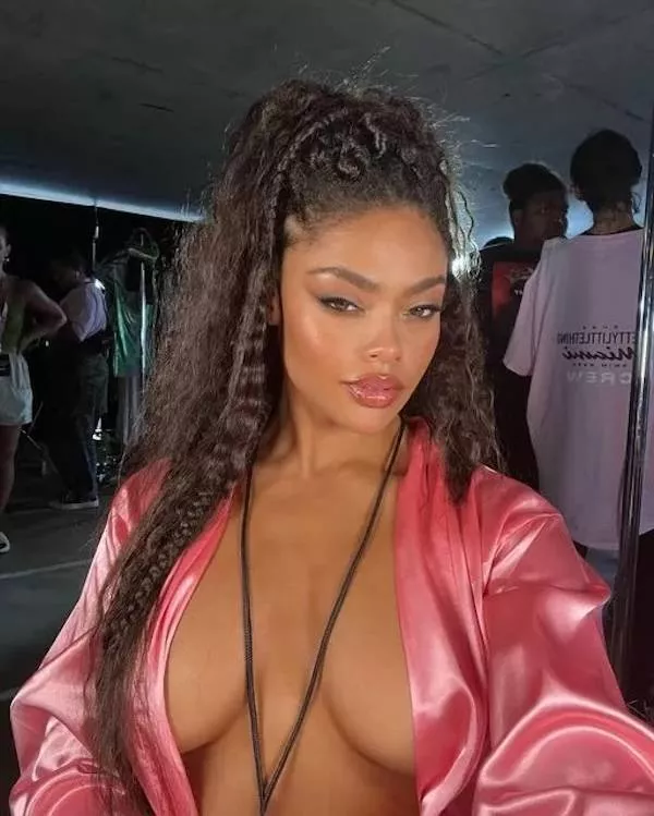 Braless and beautiful a sexy photo collection - #12 