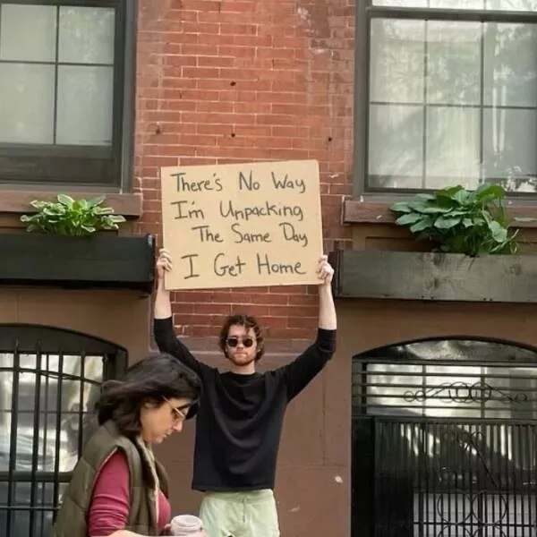The dude with the sign his best messages - #18 