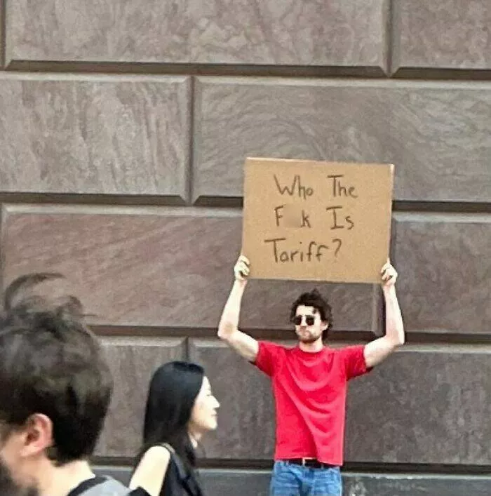 The dude with the sign his best messages - #4 