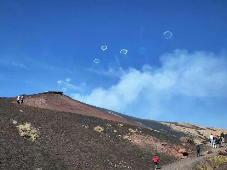 Unbelievable coincidences question reality - #15 Perfect smoke rings rising from the Etna volcano