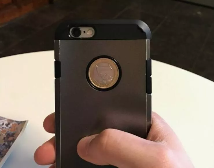 Unbelievable coincidences question reality - #31 A single coin fits perfectly in my phone case