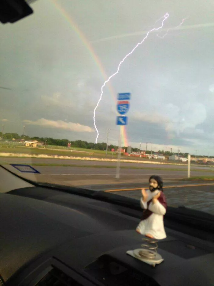 Unbelievable coincidences question reality - #34 Lightning strikes at the same time I take a photo of a rainbow