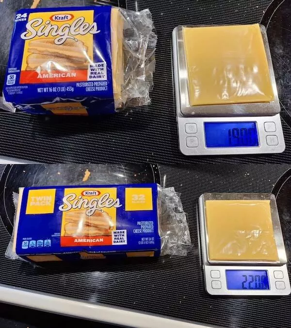 Photos fascinantes un album etrangement captivant - #17 Les tranches de fromage Kraft ont des poids différents