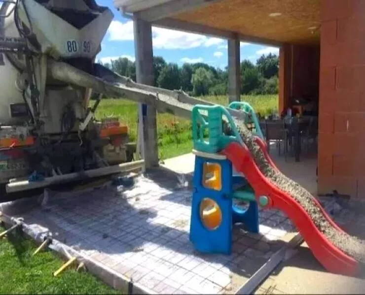 Strange snapshots from around the web - #12 