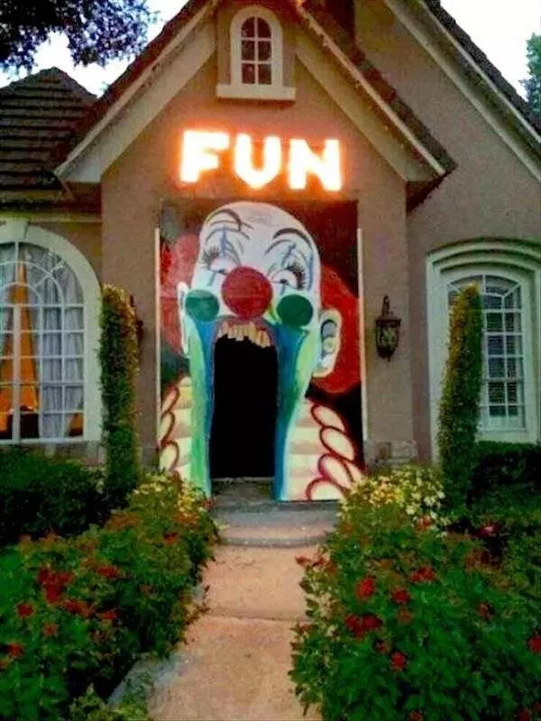Strange snapshots from around the web - #18 