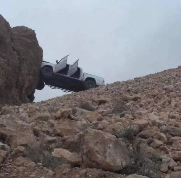Car fails a gallery of bad luck on wheels - #6 
