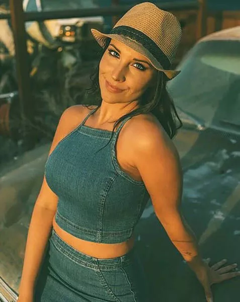 Amber balcaen talented female nascar driver - #26 