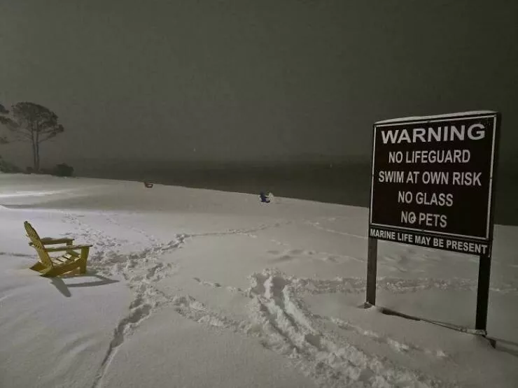 Decouvertes surprenantes sur la plage - #12 De la neige sur une plage de Floride