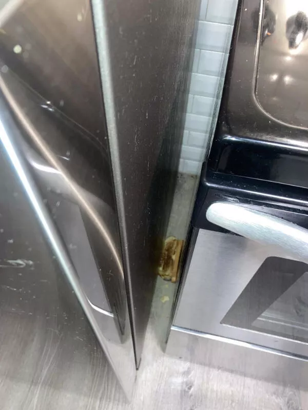 Mauvaise journee eux cest bien pire  - #4 Le sandwich du mari s'est échappé de la spatule