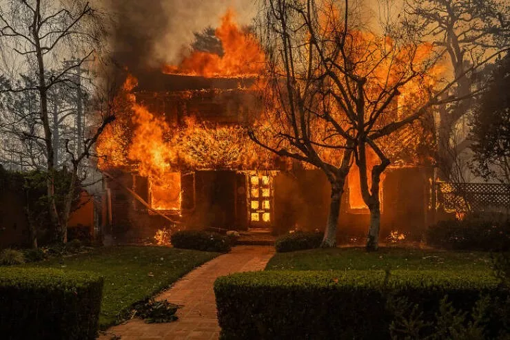 Best color photos from the refocus contest - #14 The world is burning, a stark warning