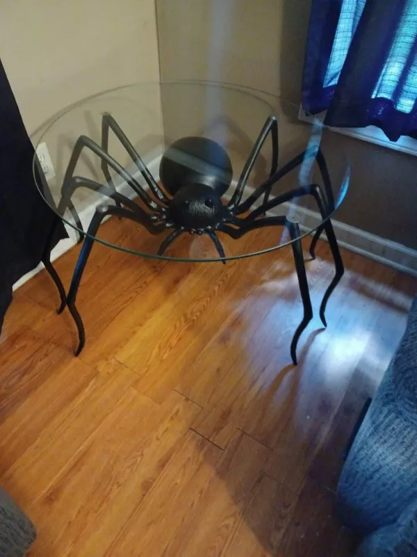 Autumnal vibes and spooky times - #4 My mom gave me the coffee table of my dreams Autumnal vibes and spooky times - #4 My mom gave me the coffee table of my dreams