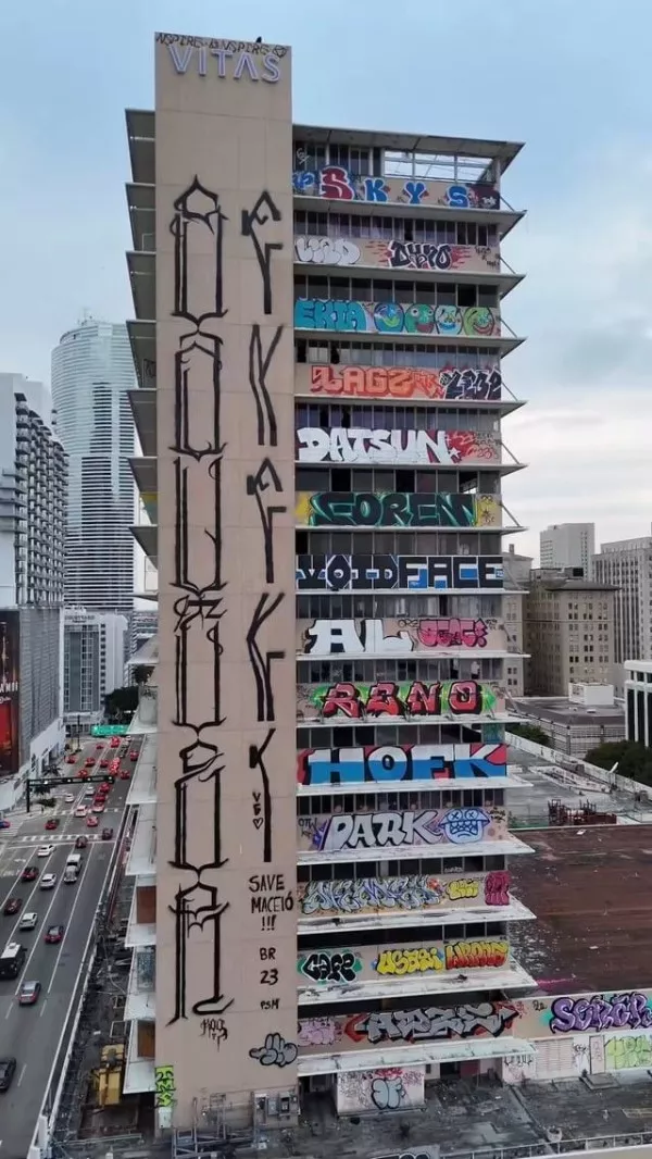 Lart se cache dans le paysage urbain - #5 