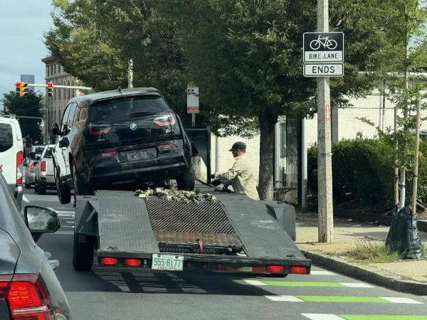 Ces gens qui passent une pire journee que vous - #13 Oups, il y a eu un petit accident
