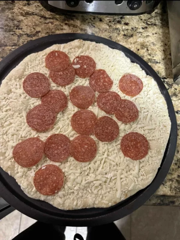 Ces gens qui passent une pire journee que vous - #9 J'ai eu une pizza sans sauce après ma journée