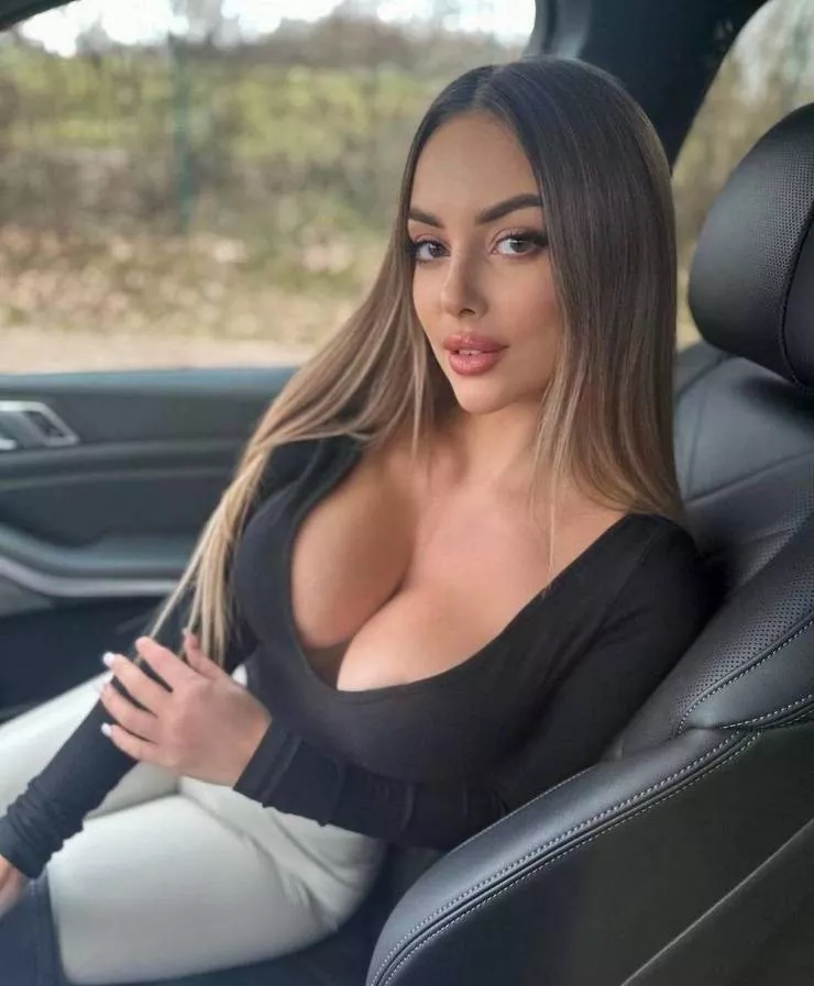 A celebration of feminine beauty - #11 