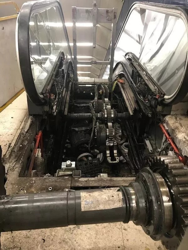 Ces coupes transversales sont fascinantes - #2 Un aperçu du mécanisme d'un escalator