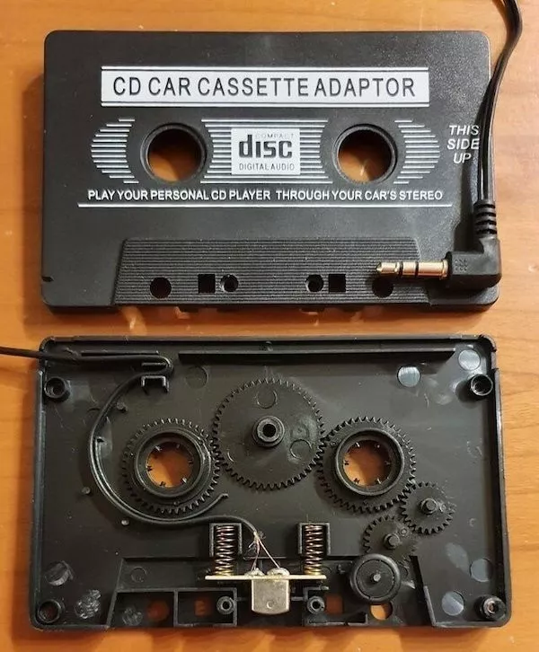 Ces coupes transversales sont fascinantes - #3 Un adaptateur de cassette en coupe