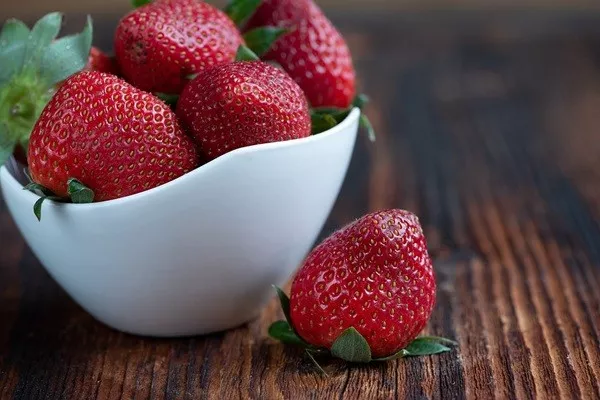 Mind blowing facts to supercharge your brain - #1 Strawberry seeds are actually single achenes