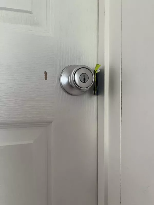 Bienvenue dans une journee de malchance - #20 Je suis coincé dehors de ma chambre