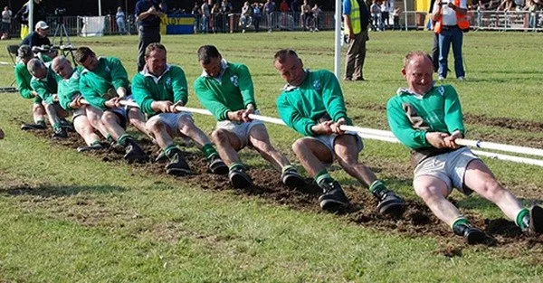 Votre dose de faits aleatoires et insolites - #10 Le tir à la corde était une discipline olympique Votre dose de faits aleatoires et insolites - #10 Le tir à la corde était une discipline olympique