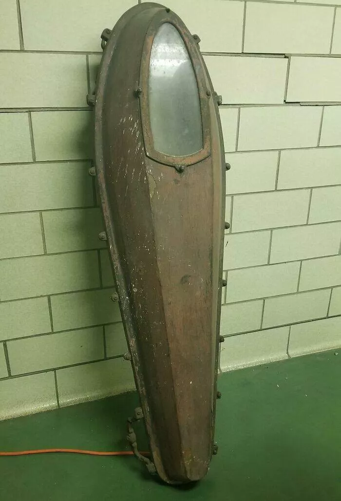 Internet detectives mysteries and antique objects - #11 A cast iron coffin found in a closed funeral home Internet detectives mysteries and antique objects - #11 A cast iron coffin found in a closed funeral home
