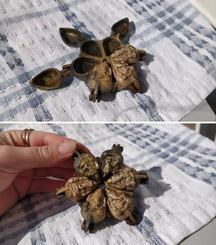 Internet detectives mysteries and antique objects - #44 A metallic garden object that closes in on itself Internet detectives mysteries and antique objects - #44 A metallic garden object that closes in on itself