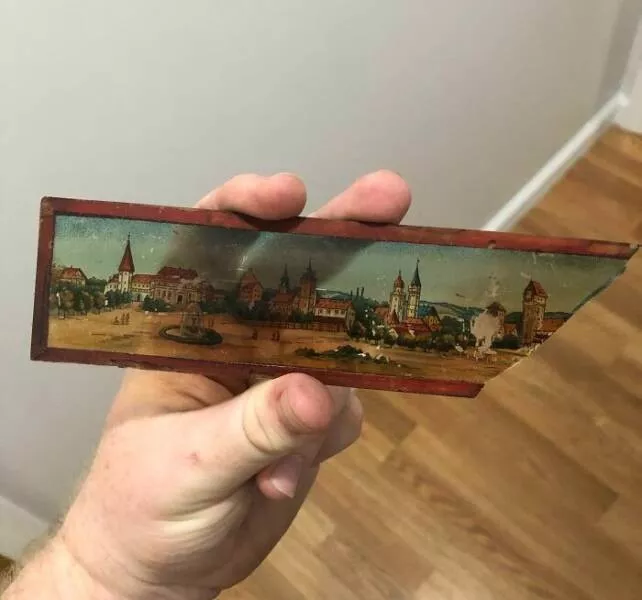 Internet detectives mysteries and antique objects - #7 A glass object found hidden in a basement ceiling Internet detectives mysteries and antique objects - #7 A glass object found hidden in a basement ceiling