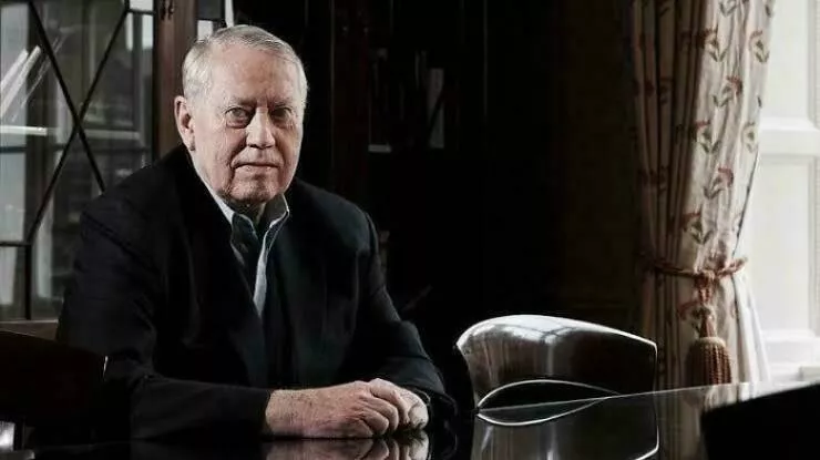 Photos and facts that change your perspective - #6 Billionaire Chuck Feeney secretly gave away $8 billion Photos and facts that change your perspective - #6 Billionaire Chuck Feeney secretly gave away $8 billion