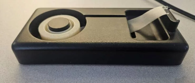 Mildly satisfying mildly awesome moments - #12 This low-profile tape dispenser I found at work