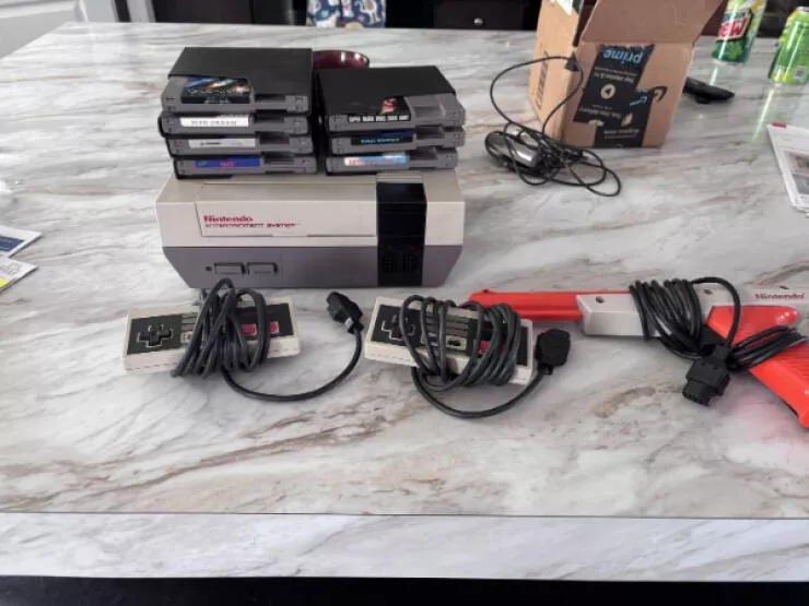 Ces petits moments de perfection et de plaisir - #22 Ma mère m'a donné ma Nintendo originale avec tous les jeux Ces petits moments de perfection et de plaisir - #22 Ma mère m'a donné ma Nintendo originale avec tous les jeux