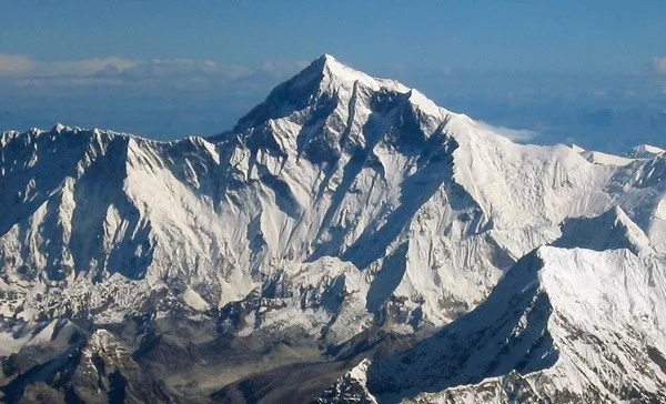 Faits inutiles a connaitre et a oublier - #14 Les abeilles peuvent voler plus haut que l'Everest Faits inutiles a connaitre et a oublier - #14 Les abeilles peuvent voler plus haut que l'Everest