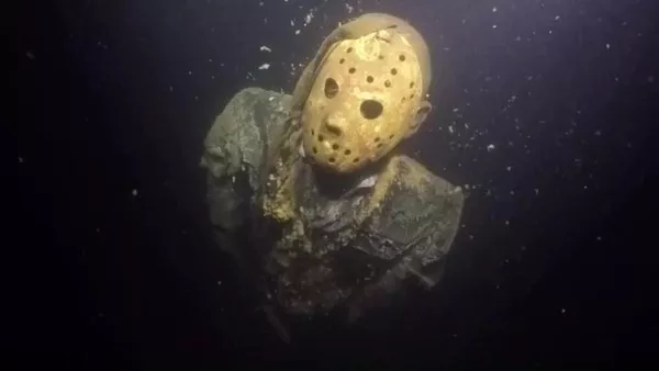 Some interesting facts and things - #22 There's a life size Jason Voorhees at the bottom of a lake Some interesting facts and things - #22 There's a life size Jason Voorhees at the bottom of a lake