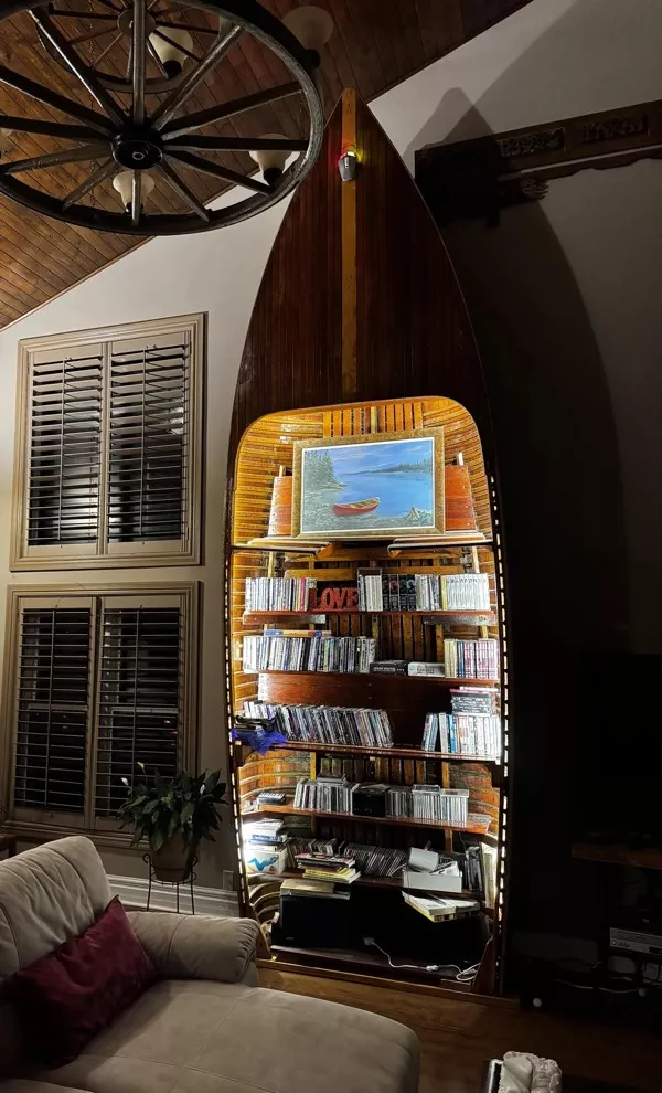 Some interesting facts and things - #7 My parents have a boat used as a bookshelf Some interesting facts and things - #7 My parents have a boat used as a bookshelf