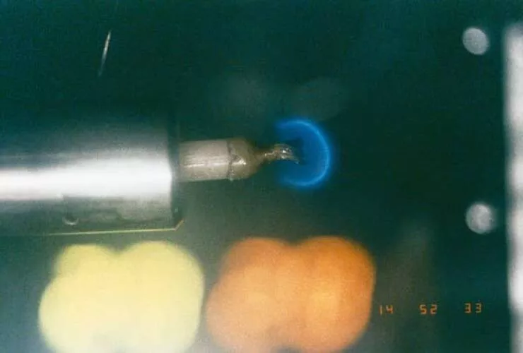 Incredible shots that bend your brain a little - #22 What a candle flame looks like in zero gravity Incredible shots that bend your brain a little - #22 What a candle flame looks like in zero gravity