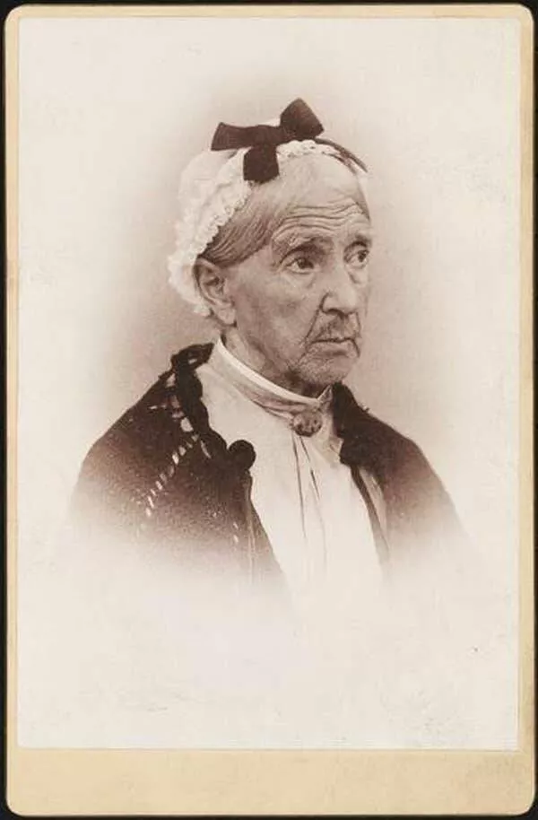 Incredible shots that bend your brain a little - #6 Here is Dorothy as a much older woman in 1890 Incredible shots that bend your brain a little - #6 Here is Dorothy as a much older woman in 1890