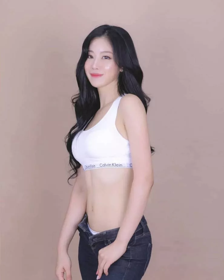 Photos sexy filles asiatiques hot - #4  Photos sexy filles asiatiques hot - #4