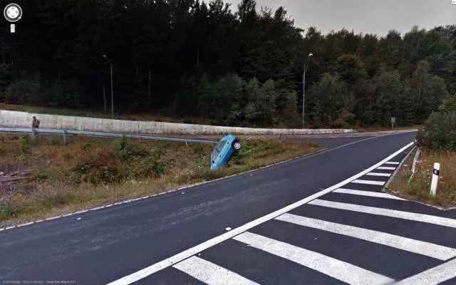 The best moments captured by google street view - #17 