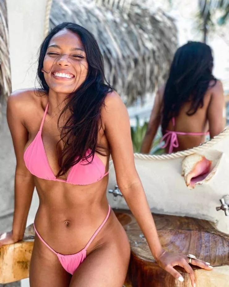 Sexy and beautiful smiles photos - #18  Sexy and beautiful smiles photos - #18