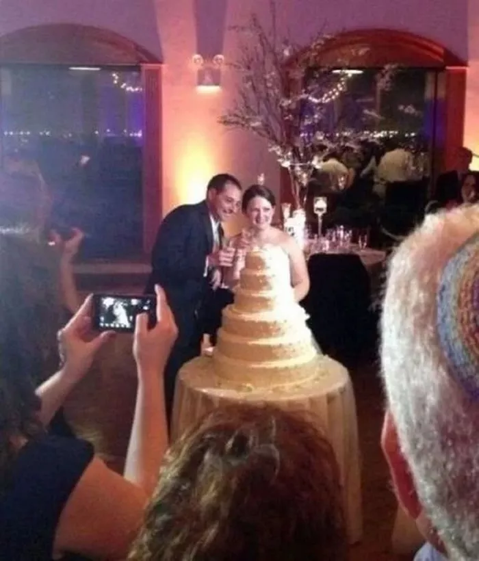 Tricky photos zoom in funny illusions - #7 