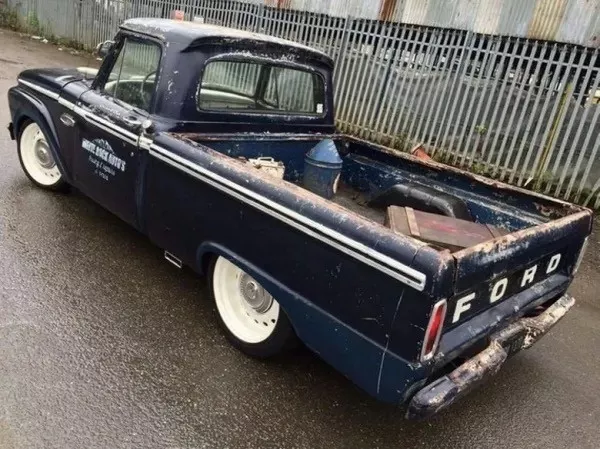 Crazy trucks and unlikely moments - #2  Crazy trucks and unlikely moments - #2