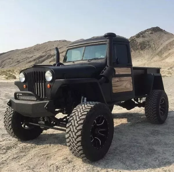 Crazy trucks and unlikely moments - #23 Crazy trucks and unlikely moments - #23