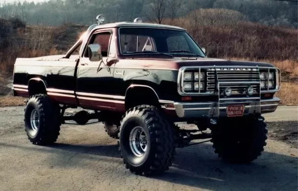 Crazy trucks and unlikely moments - #26 Crazy trucks and unlikely moments - #26