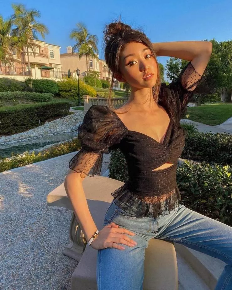 Beautes irresistibles et regards envoutants - #19 Beautes irresistibles et regards envoutants - #19