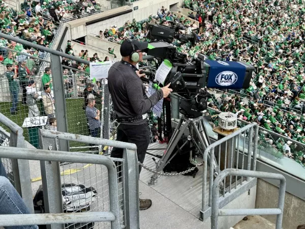 Un brin detonnement et dhumour - #16 Attaché pour la sécurité ! Quel travail cela doit être Un brin detonnement et dhumour - #16 Attaché pour la sécurité ! Quel travail cela doit être