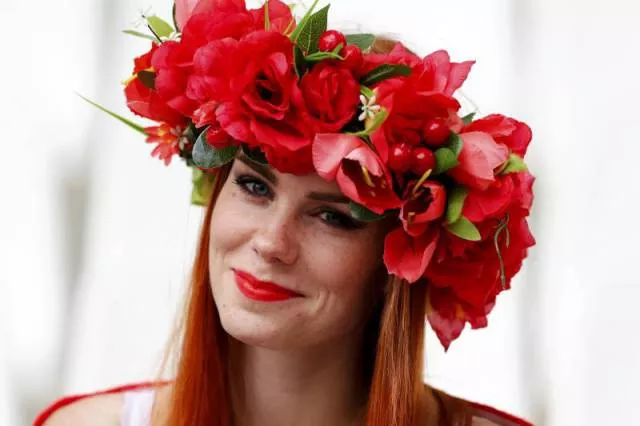 Most sexiest female football fans