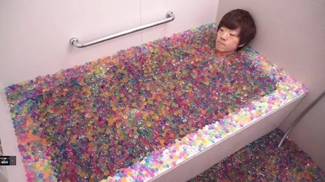 Les choses bizarres qui narrivent quau japon - #14 