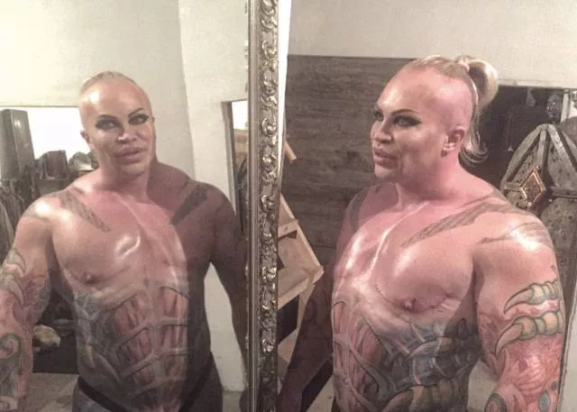 Le plus bizarre bodybuilder russe - #15 
