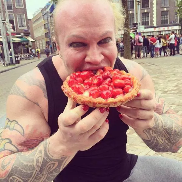 Le plus bizarre bodybuilder russe - #24 